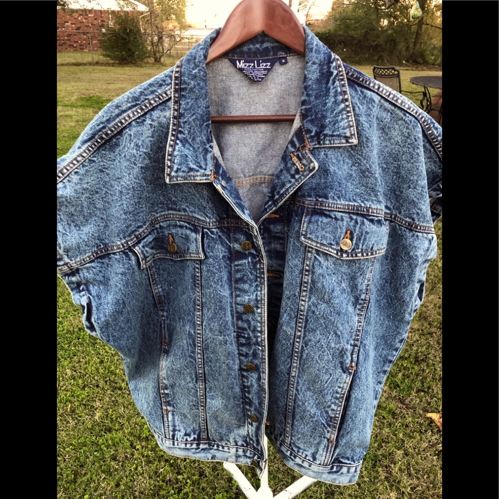 Sleeveless 90s Jean Jacket size M